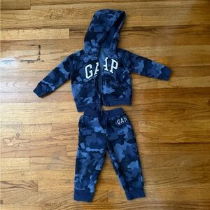 2/$15 | GAP Kids 2-Piece Pant and Sweater Set Blue Camo